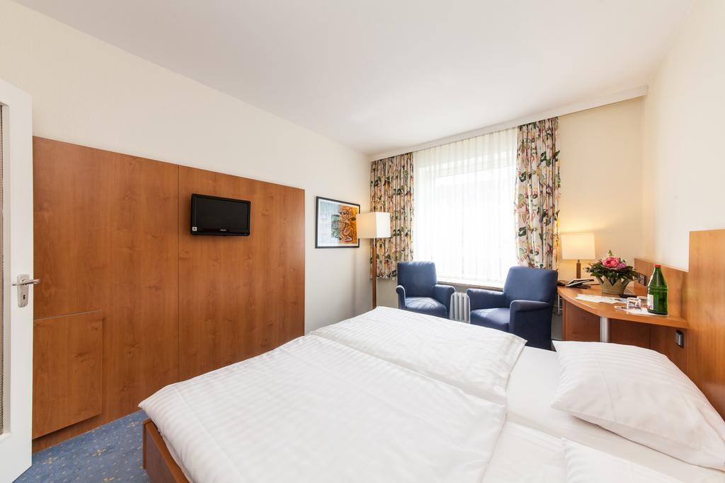 Hotel Drei Kronen Elmshorn Kamer foto