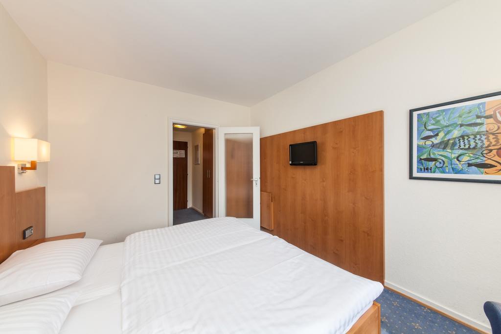 Hotel Drei Kronen Elmshorn Kamer foto