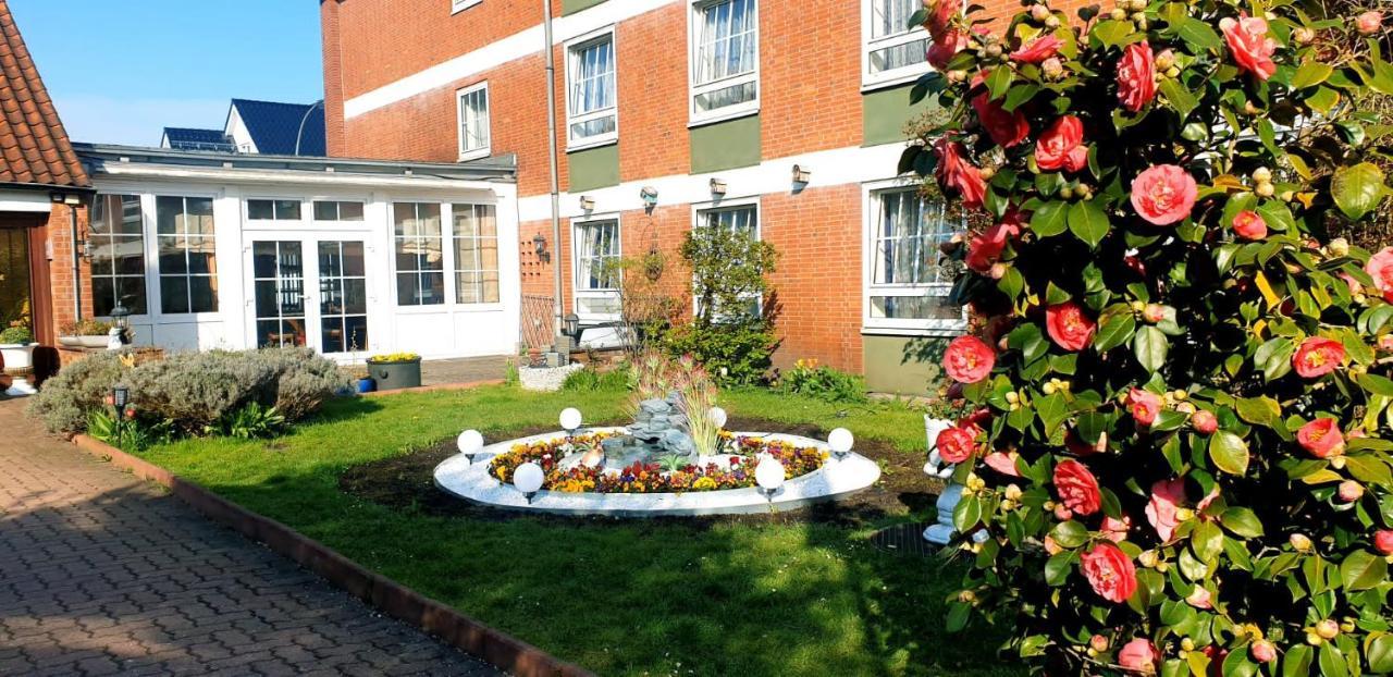 Hotel Drei Kronen Elmshorn Buitenkant foto